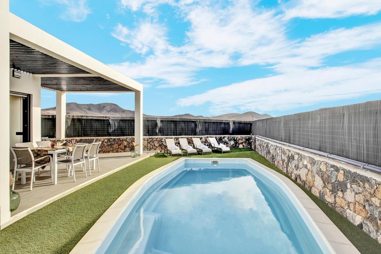 Del Roque, Heated Pool & Luxury In El Villa *
