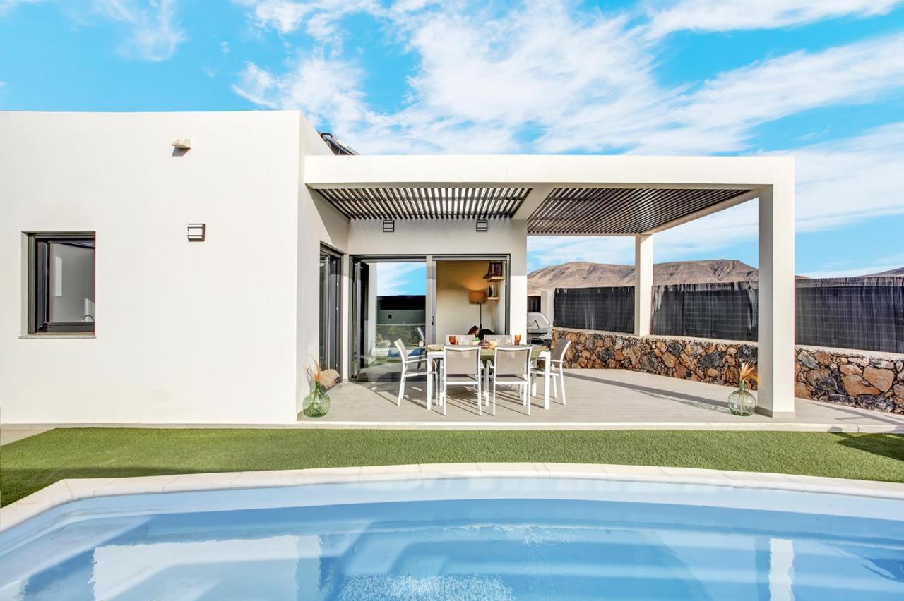 Del Roque, Heated Pool & Luxury In El Roque