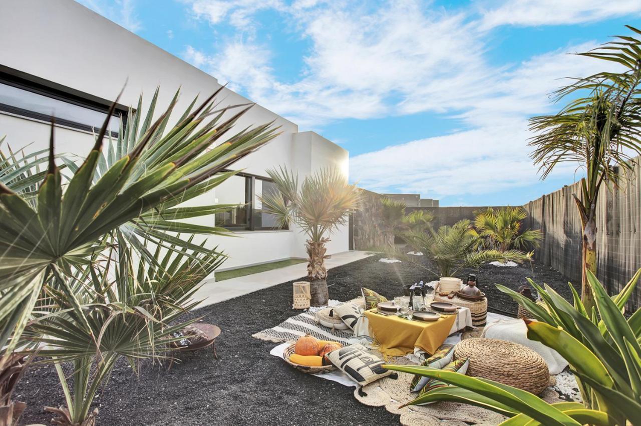 Del Roque, Heated Pool & Luxury In El Villa Roque